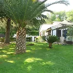 לינה וארוחת בוקר La Quercia