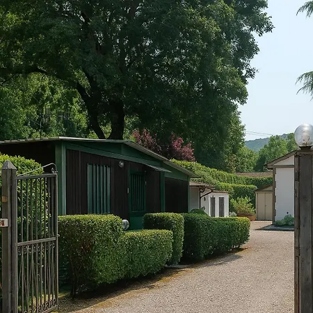 Oda ve Kahvaltı La Quercia 3*