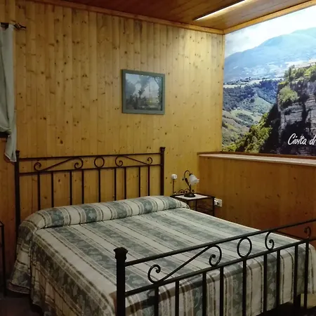 La Quercia 3*