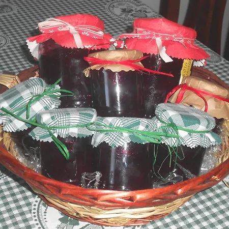 Oda ve Kahvaltı La Quercia 3*