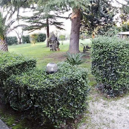 לינה וארוחת בוקר La Quercia