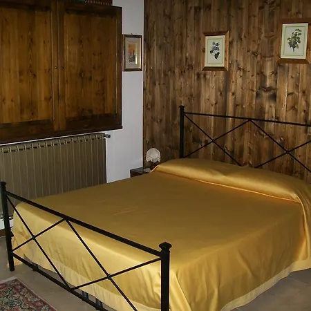 Oda ve Kahvaltı La Quercia 3*