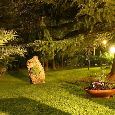 לינה וארוחת בוקר La Quercia